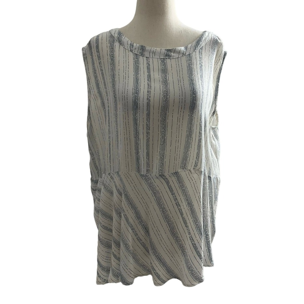 Rebellion Women Size Large Blouse Sleeveless Open Back White Blue (33-500)